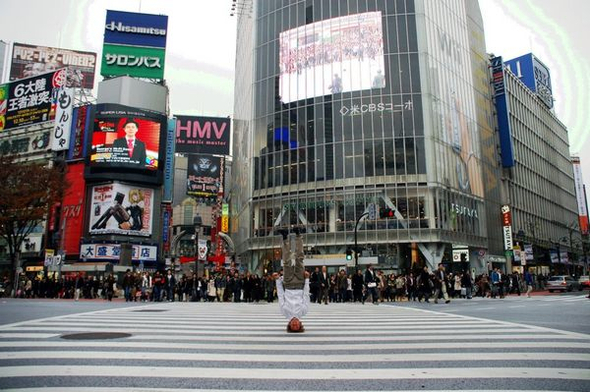 shibuya headstand